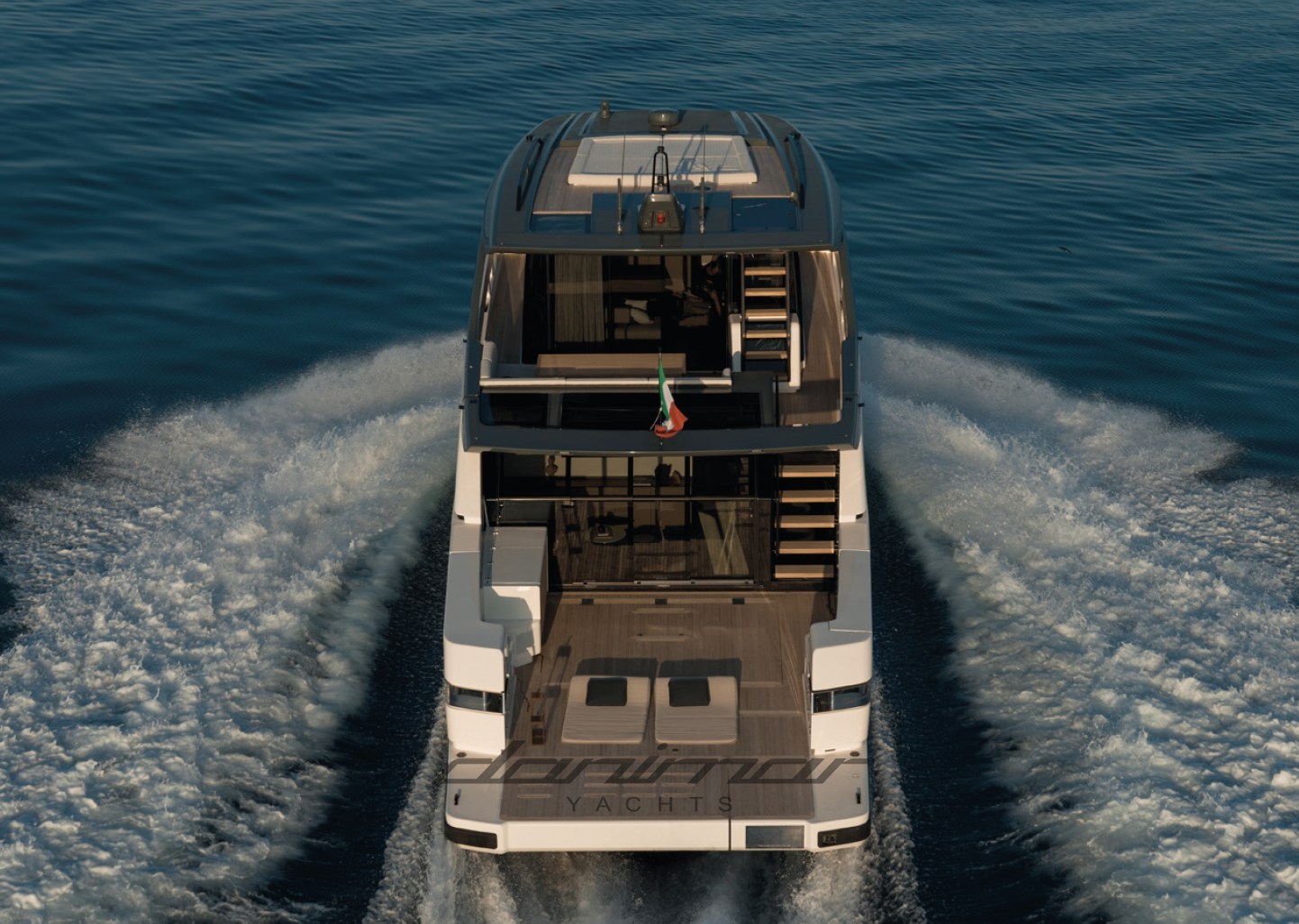 {E} Aft View