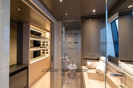 {I} Owner Bathroom