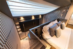 {I} Owner Cabin