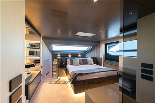 {I} Owner Cabin