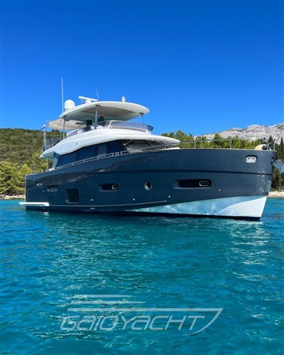 Azimut Magellano 66