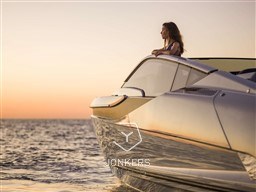 [E] F33_Outboard_Exterior_9331171-min.jpg