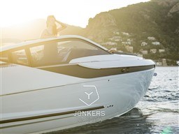 [E] F33_Outboard_Exterior_9331061-min.jpg