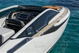 [E] F33_Outboard_Exterior_6708-min.jpg