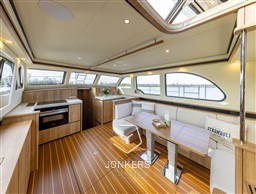 [I] Linssen-50-SL-AC-Variotop-R-75-Edition-20240306-018.jpg