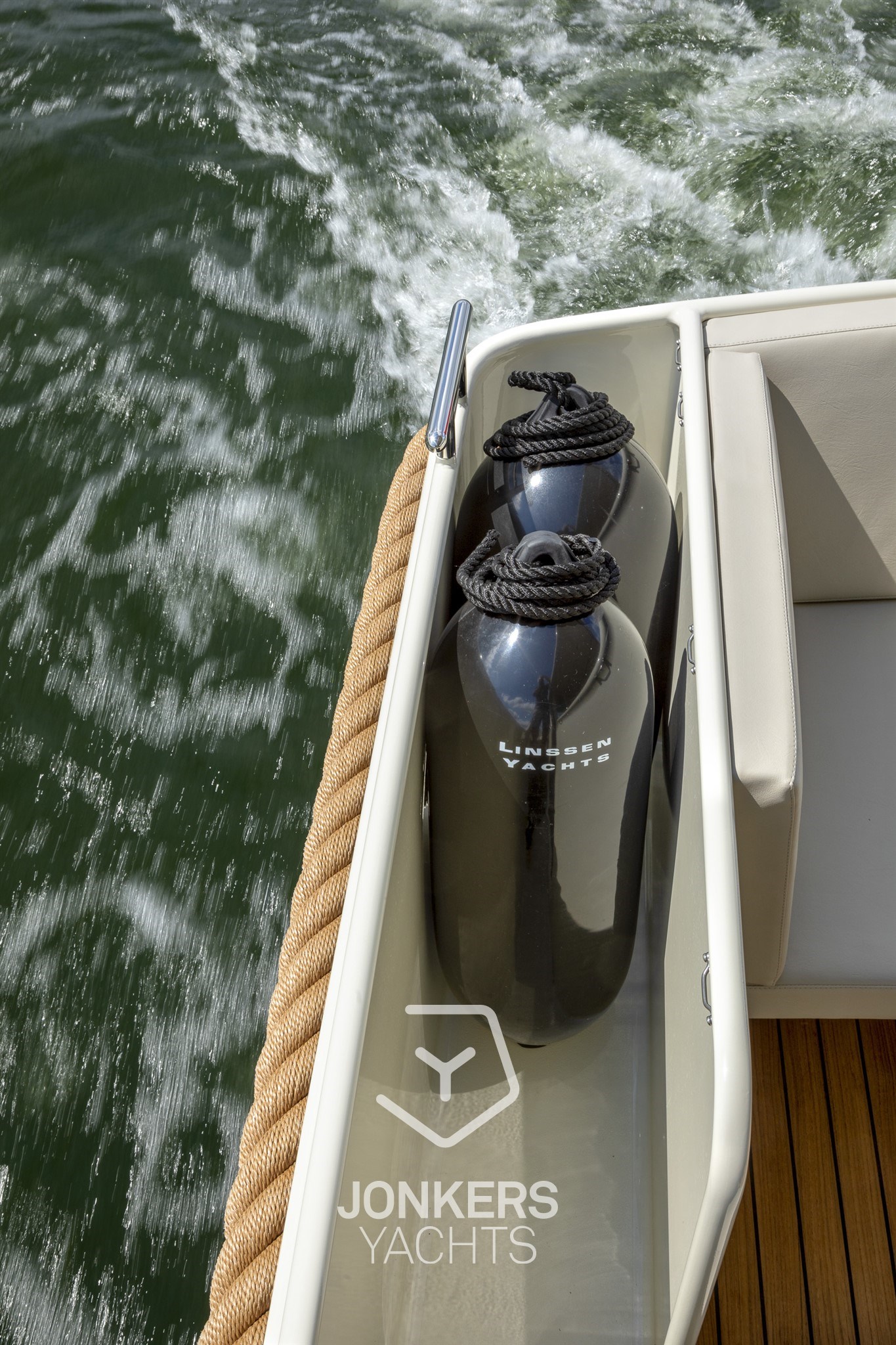 [E] linssen-grand-sturdy-35-0-sedan-_010819-219.jpg