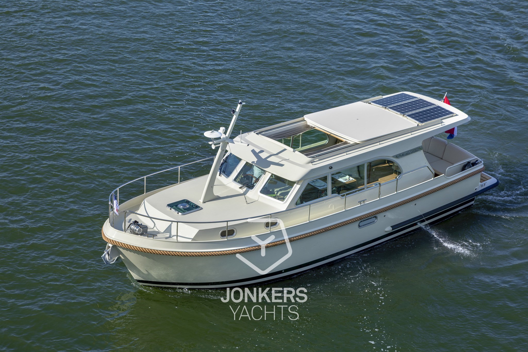 [E] linssen-grand-sturdy-35-0-sedan-_010819-067.jpg