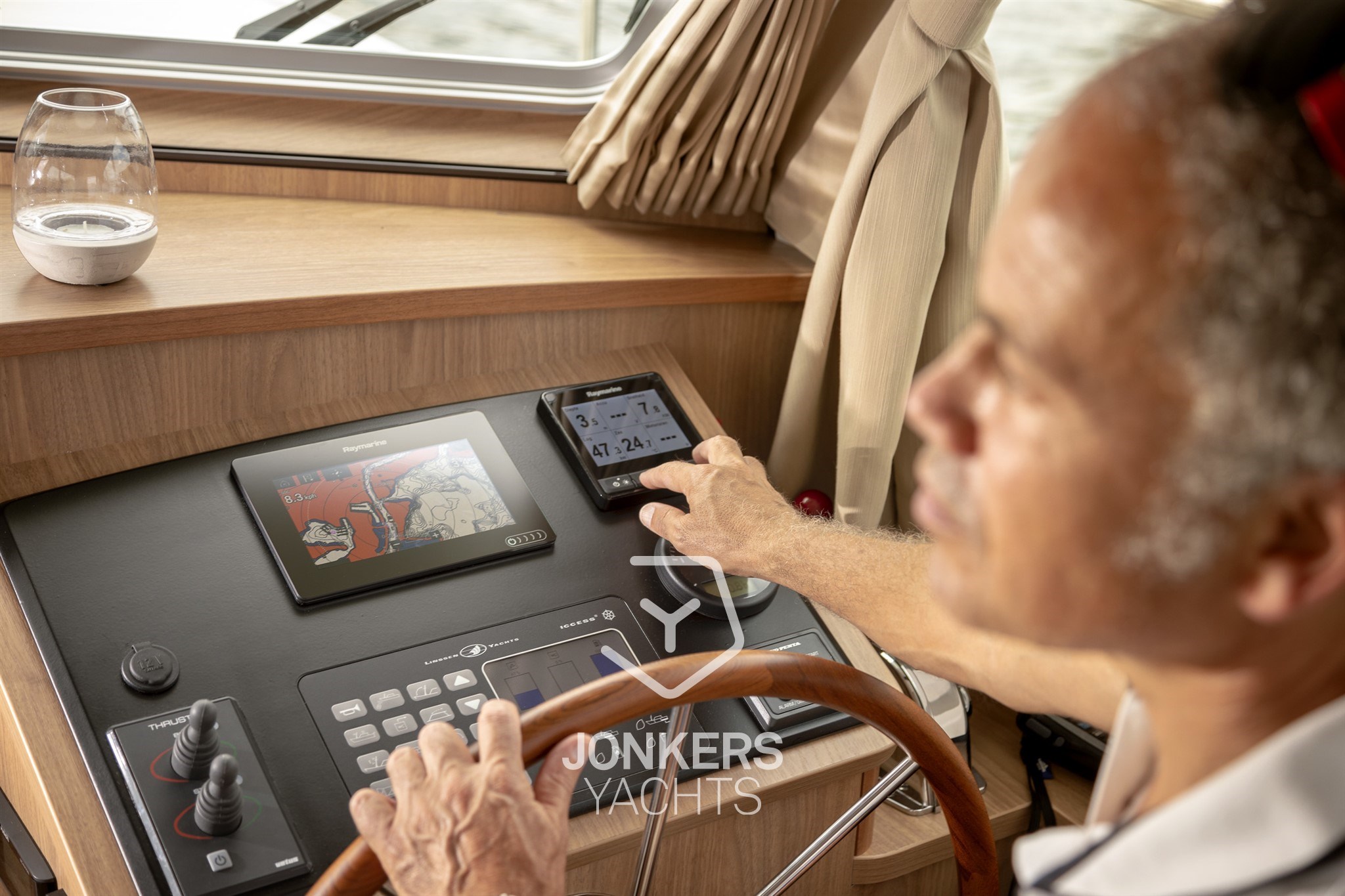 [I] linssen-grand-sturdy-35-0-sedan-300719-416.jpg