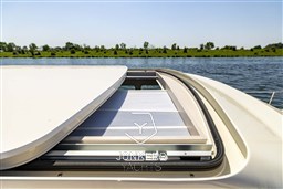 [E] linssen-grand-sturdy-35-1-sedan-3976-10.jpg