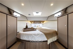 [I] Grand Sturdy 35.1 Sedan (13).jpg