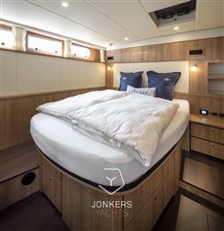 [I] linssen-grand-sturdy-40-0-ac-intero-20200707-0144.jpg