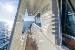 [E] Linssen Grand Sturdy 590 AC Wheelhouse (46).jpg