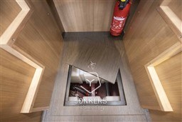 [I] linssen-55-sl-ac-variotop-int-20220927-458.jpg