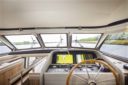 [I] linssen-55-sl-ac-variotop-int-20220927-421.jpg