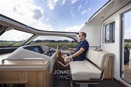 [I] linssen-55-sl-ac-variotop-int-20220920-286.jpg