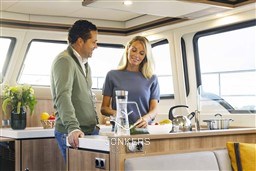 [I] linssen-55-sl-ac-variotop-int-20220927-492.jpg