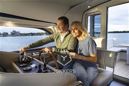 [I] linssen-55-sl-ac-variotop-int-20220927-512.jpg