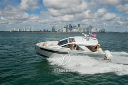 [E] Tom_King-2403-800px.JPG