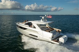 [E] Tom_King-2398-800px.JPG