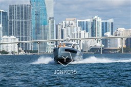 [E] Tom_King-2401-800px.JPG