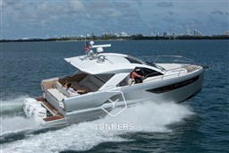 [E] Tom_King-2389-800px.JPG