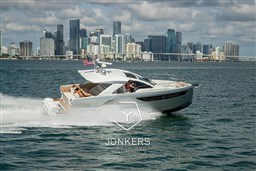 [E] Tom_King-2402-800px.JPG