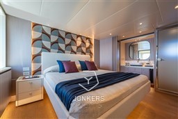 [I] Absolute_Navetta62_23