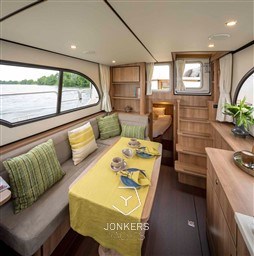 [I] jonkers_linssen-35-AC-Sedan-interieur_05.jpg