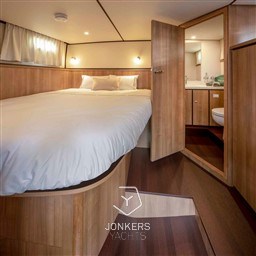 [I] jonkers_linssen-35-AC-Sedan-interieur_08.jpg