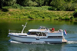 [E] jonkers_linssen-35-AC-Sedan-exterieur_05.jpg