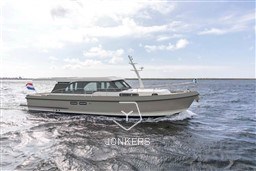 [E] linssen-45-sl_sedan_starboard_pms_haven_grey.jpg