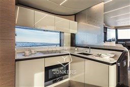 [I] Absolute-Navetta58-29