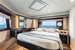 [I] Absolute-Navetta58-34