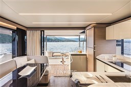 [I] Absolute-Navetta58-30