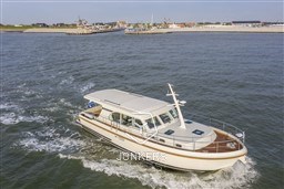 [E] linssen-grand-sturdy-40-0-sedan-intero-bnr3635-20200916-0817.jpg