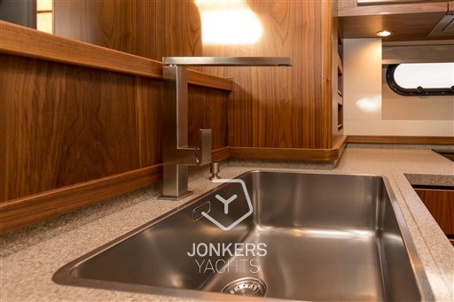 [I] Linssen Grand Sturdy 590 AC Variotop @ Jonkers Yachts