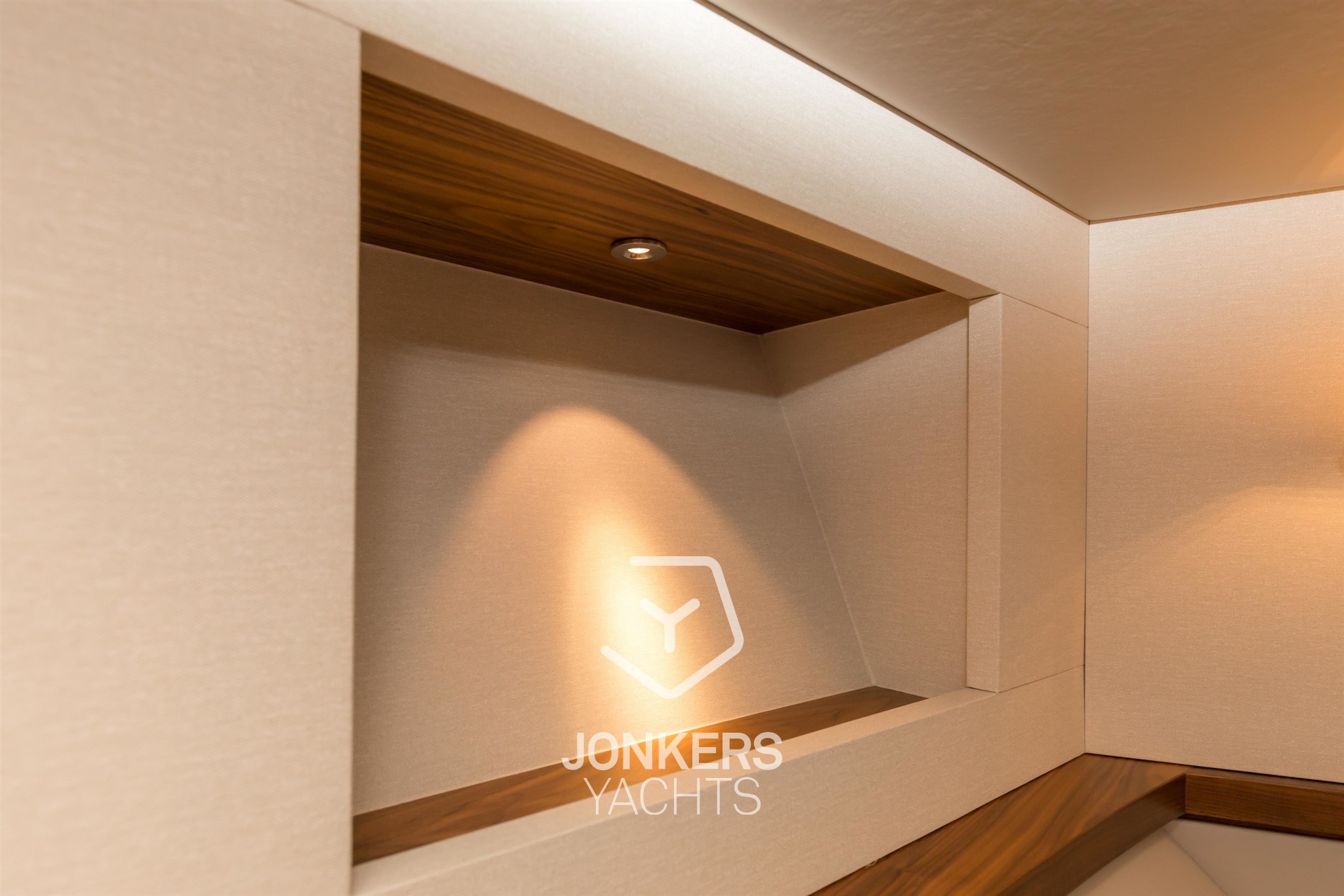 [I] Linssen Grand Sturdy 590 AC Variotop @ Jonkers Yachts