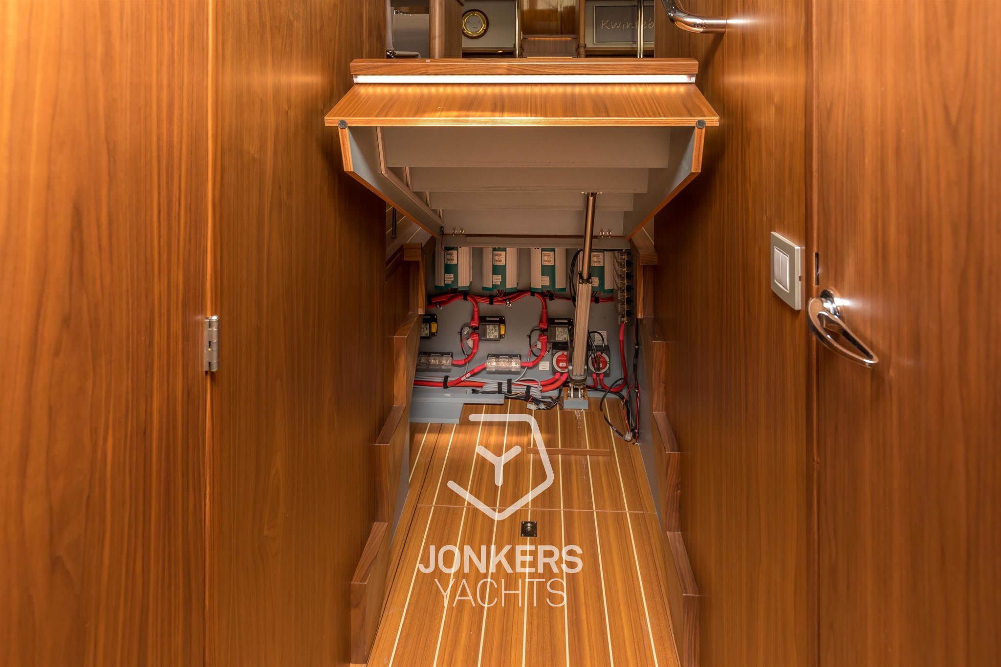 [I] Linssen Grand Sturdy 590 AC Variotop @ Jonkers Yachts