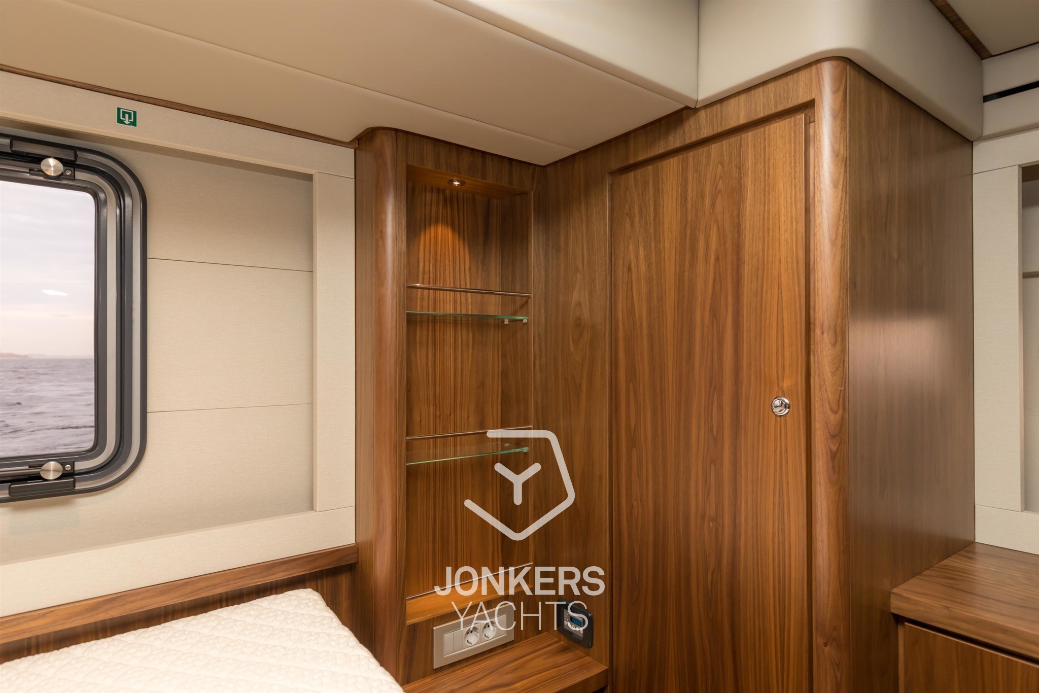 [I] Linssen Grand Sturdy 590 AC Variotop @ Jonkers Yachts