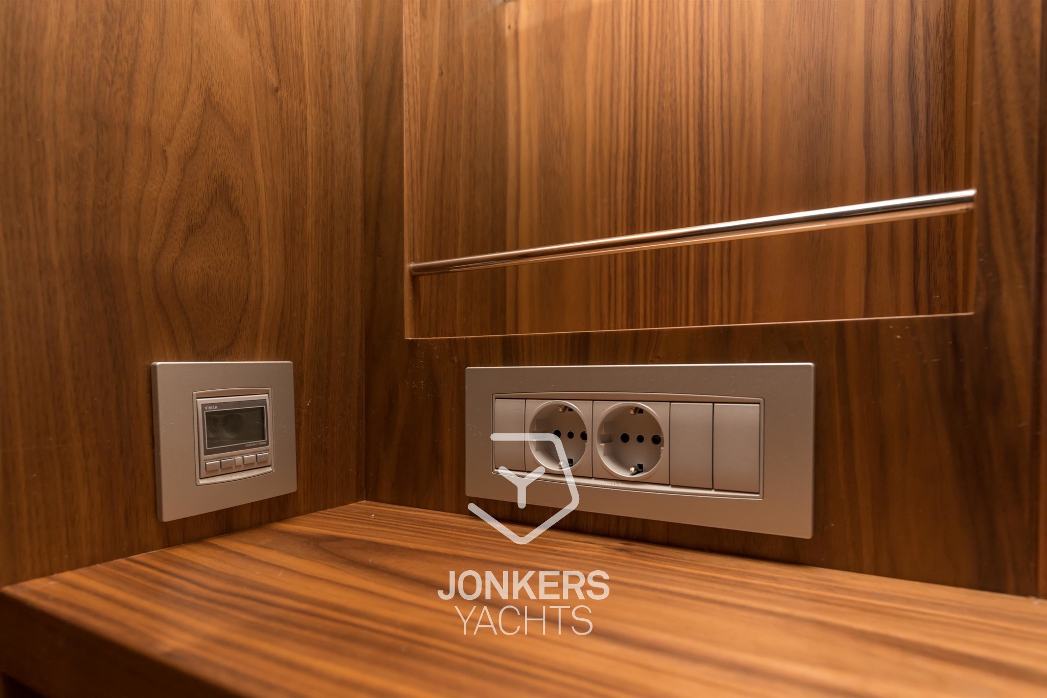 [I] Linssen Grand Sturdy 590 AC Variotop @ Jonkers Yachts