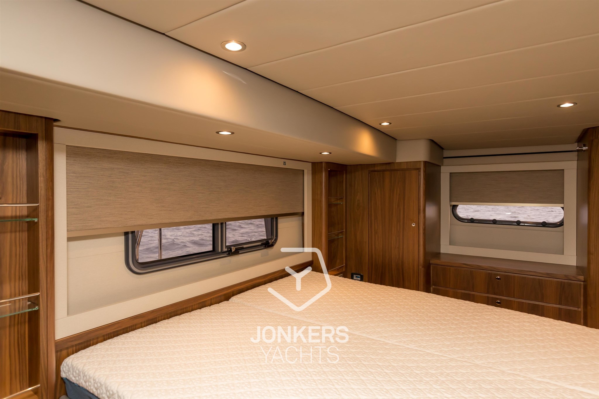 [I] Linssen Grand Sturdy 590 AC Variotop @ Jonkers Yachts