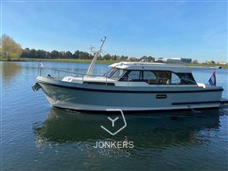 [E] Linssen_35SL_sedan6.jpg