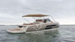 [E] Invictus GT370 Jonkers Yachts (5).jpg