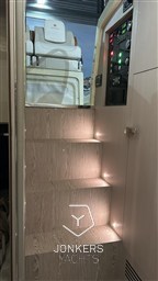 [I]Invictus GT370 - Jonkers Yachts (4).jpeg