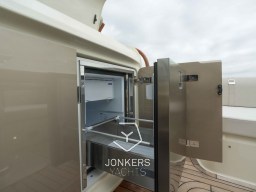[E] Invictus GT370 Jonkers Yachts # (58).jpg