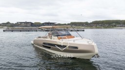 [E] Invictus GT370 Jonkers Yachts (6).jpg