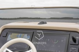 [E] Invictus GT370 Jonkers Yachts # (23).jpg