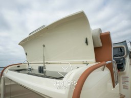 [E] Invictus GT370 Jonkers Yachts # (55).jpg