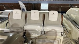 [E] Invictus GT370 - Jonkers Yachts (9).jpeg