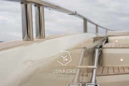 [E] Invictus GT370 Jonkers Yachts # (16).jpg
